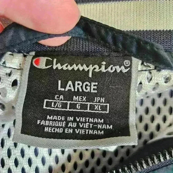 Champion Navy and White Windbreaker Jacket Men's Size Large - Picture 7 of 9